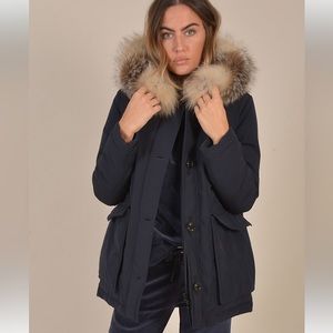 Moncler COURVITE women’s parka, dark navy blue with blue fox fur trimmed hood